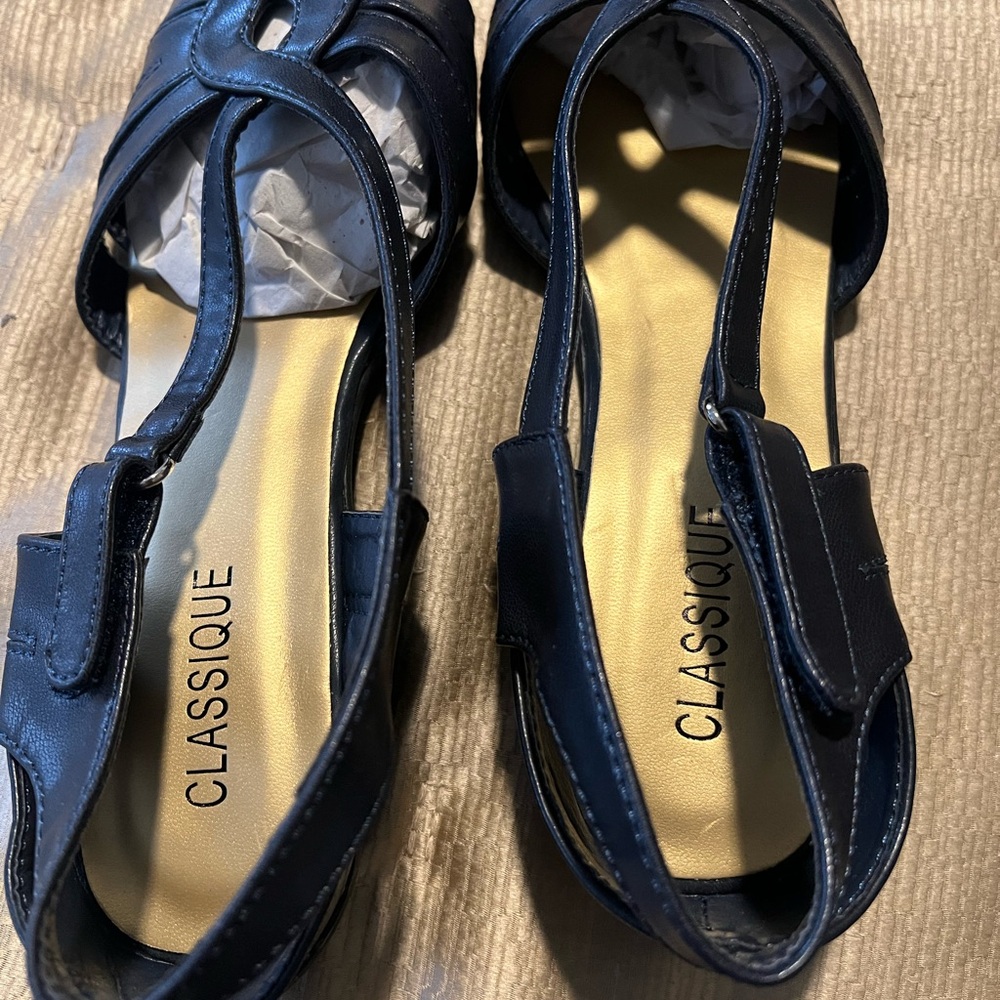 Women's Navy Sandals